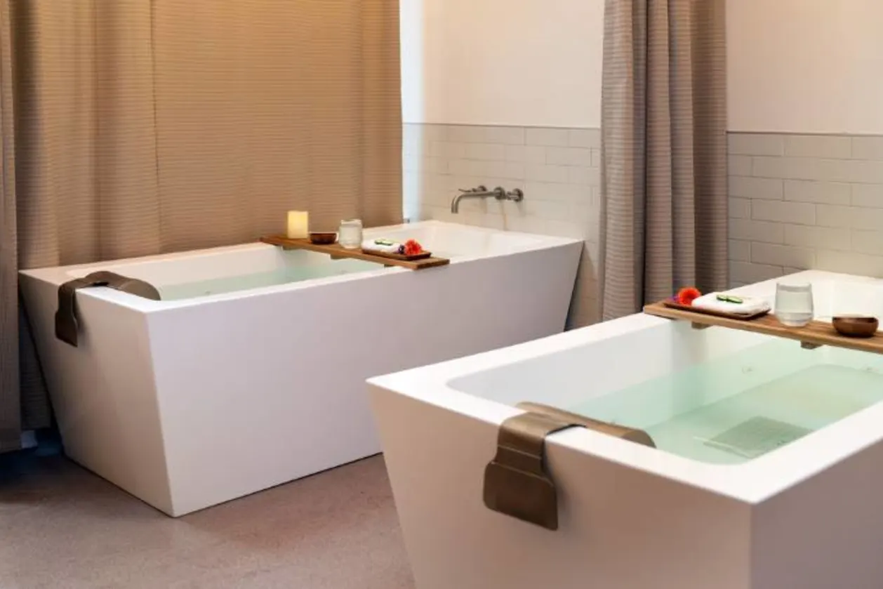 Dr Wilkinson's spa bathtubs